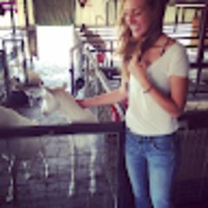 Meet your Posher, Izabela